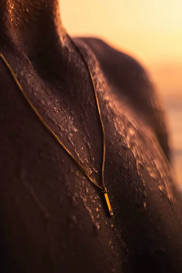SILVER NECKLACE